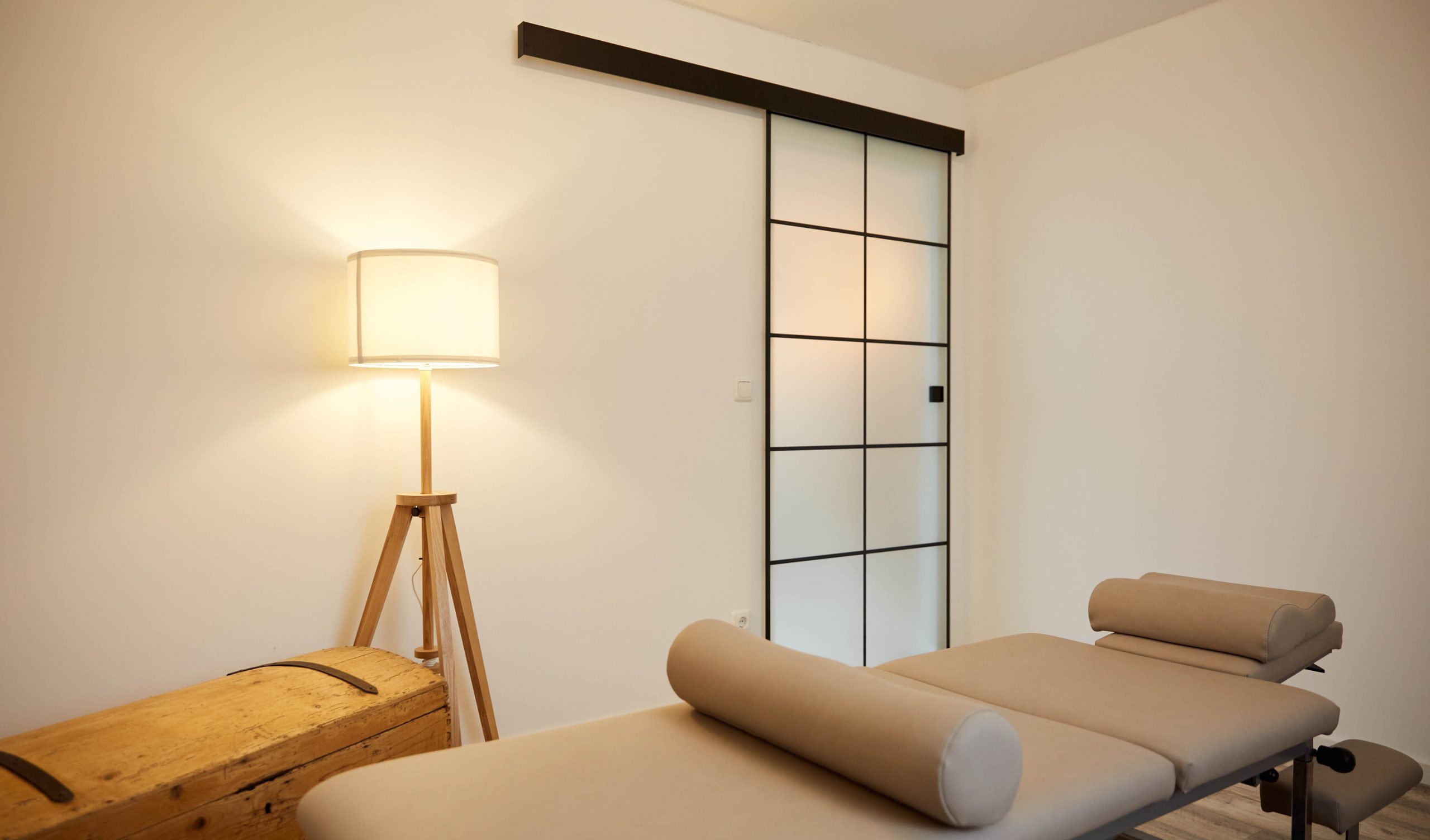 _ZU_0334_Header_01